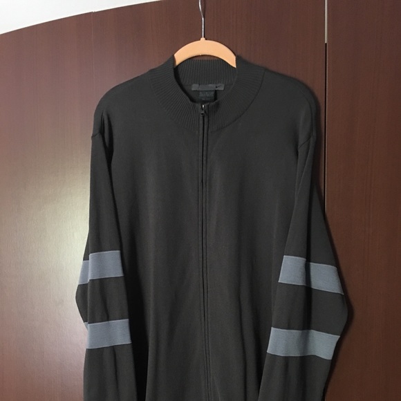 Nike dri fit track jacket - Picture 2 of 4
